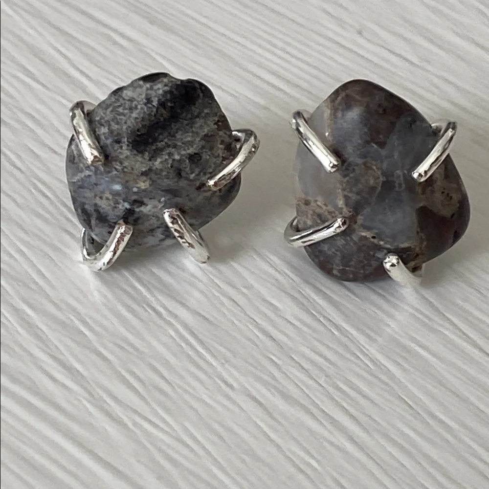 Handmade Raw Black Gray Agate Stud Earrings 925 Sterling Silver Long Prong